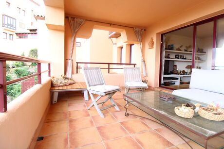 Flat for sale in Alcores de Calahonda, Mijas