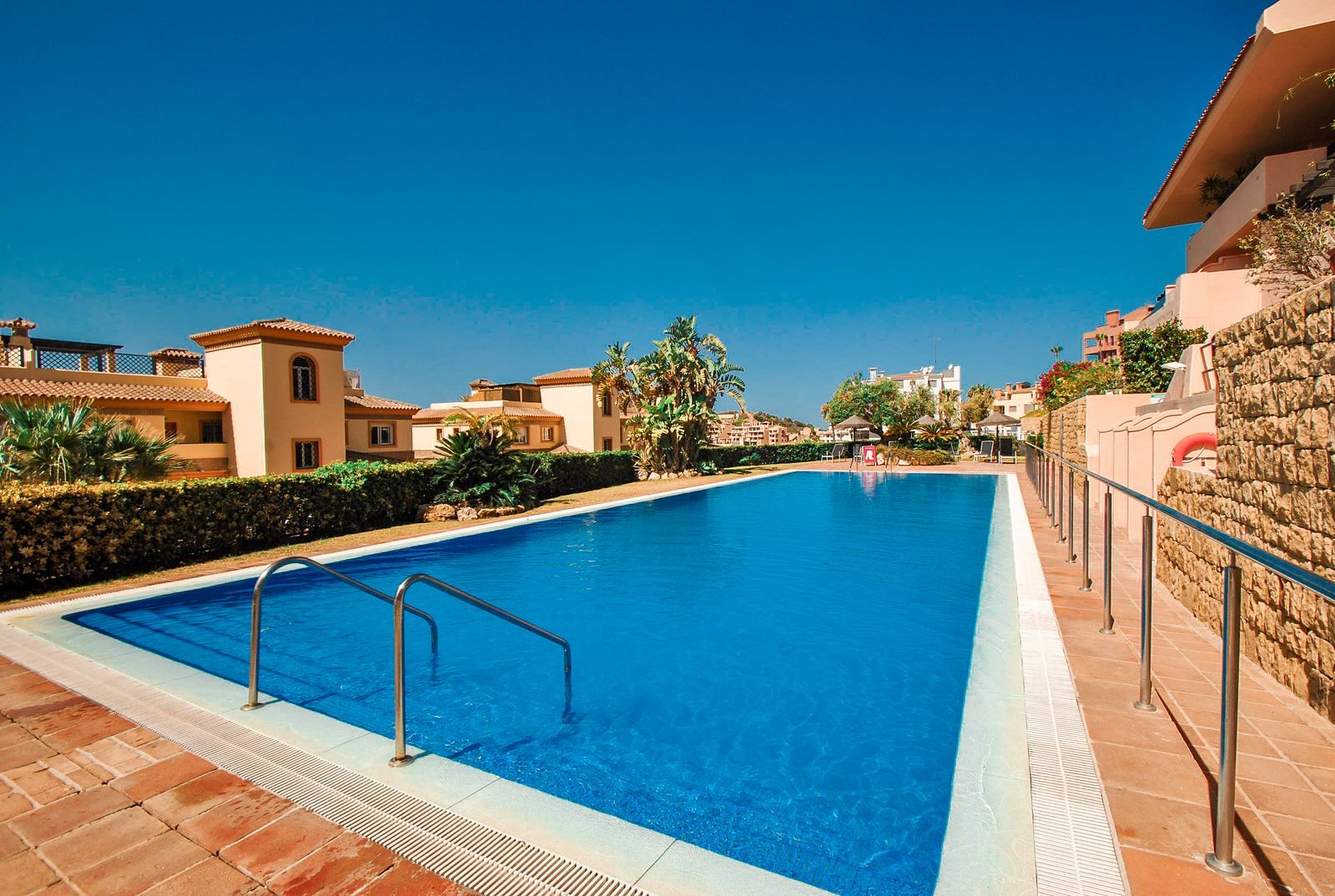 Apartment for sale in casadas de calahonda